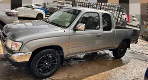 Toyota Hilux 2003 Silver