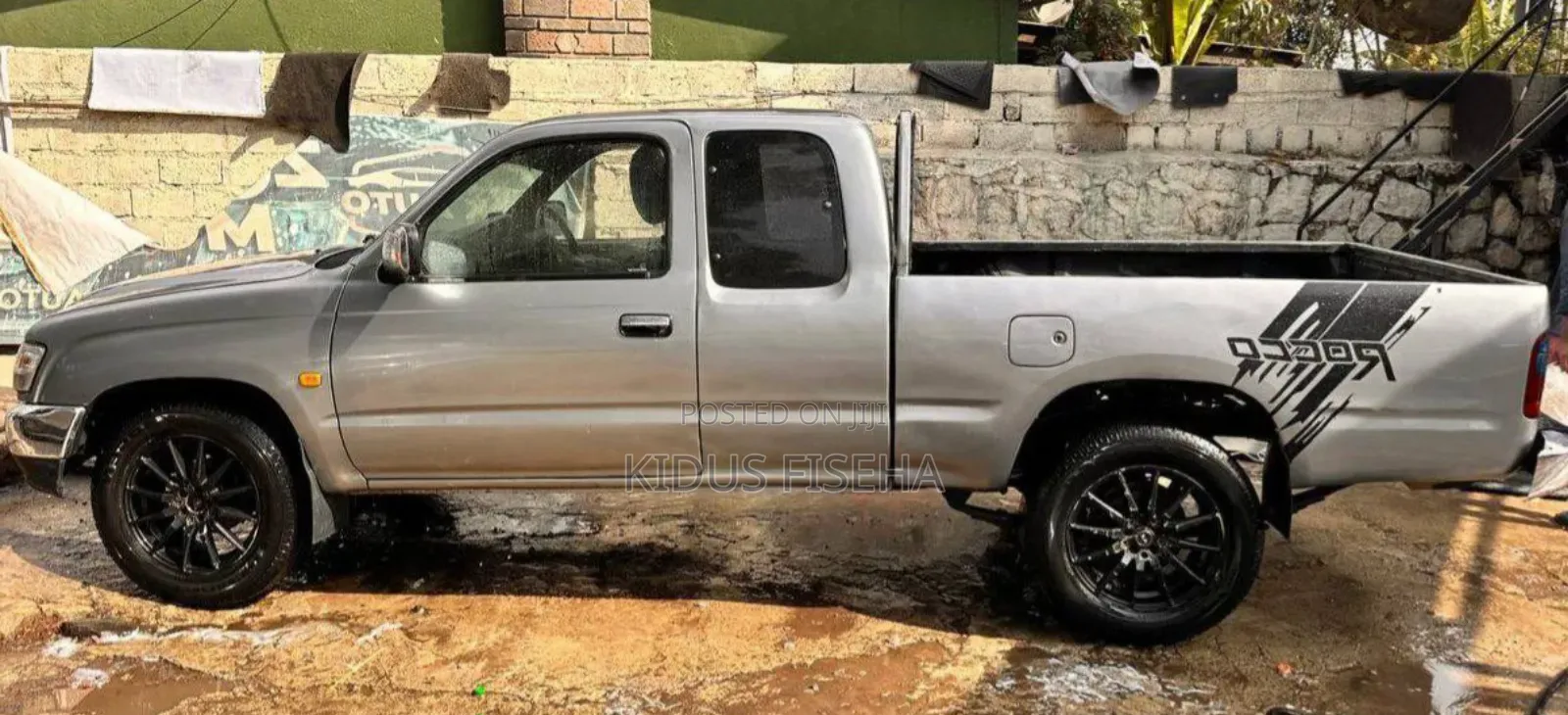 Toyota Hilux 2003 Silver