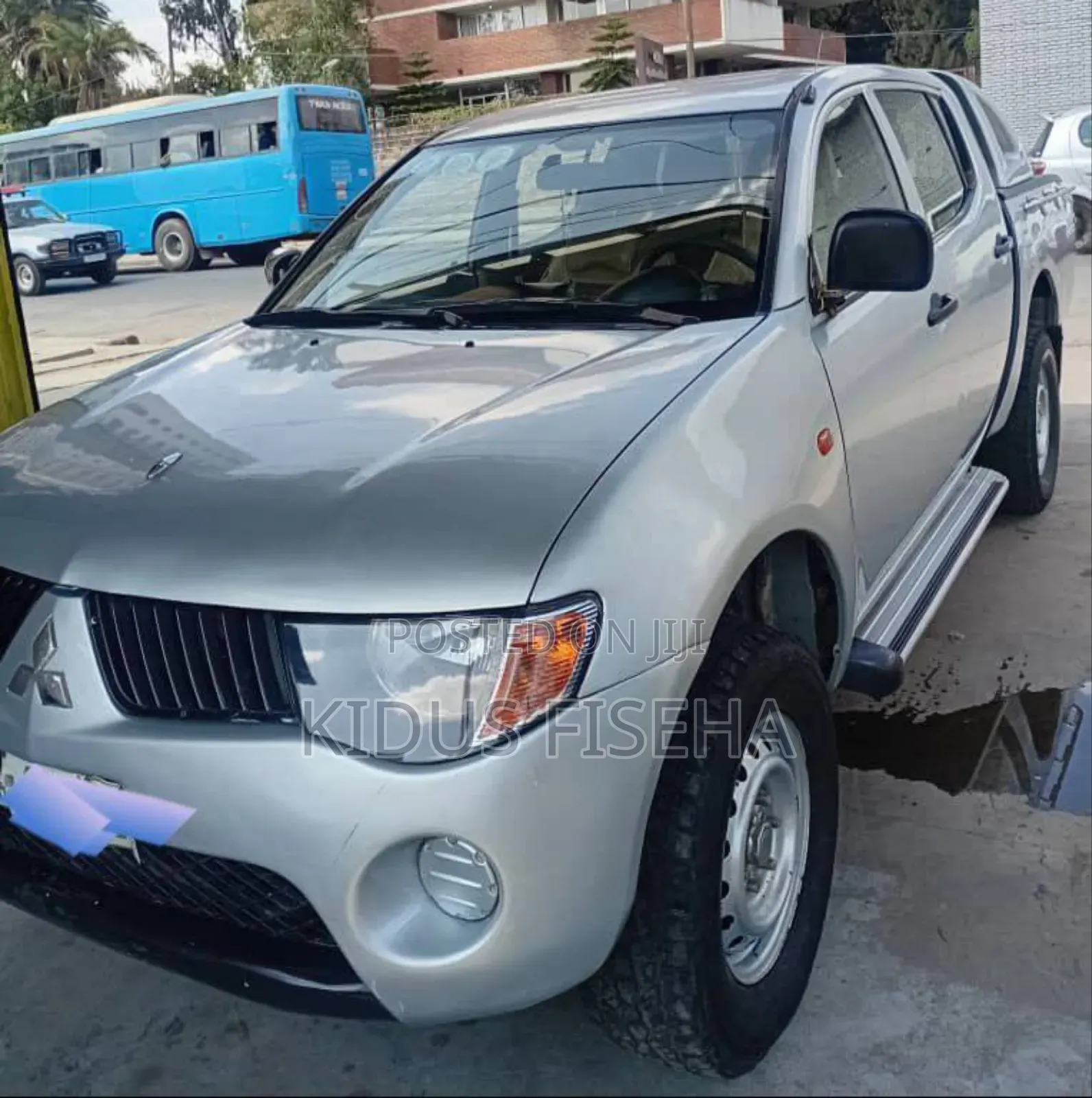 Mitsubishi L200 Club Cab 2.5 136hp 4WD 2008 Silver