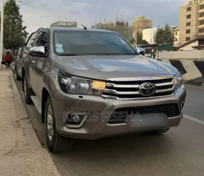 Toyota Hilux Revo Smart Cab Deisel 2.8 AWD 2018