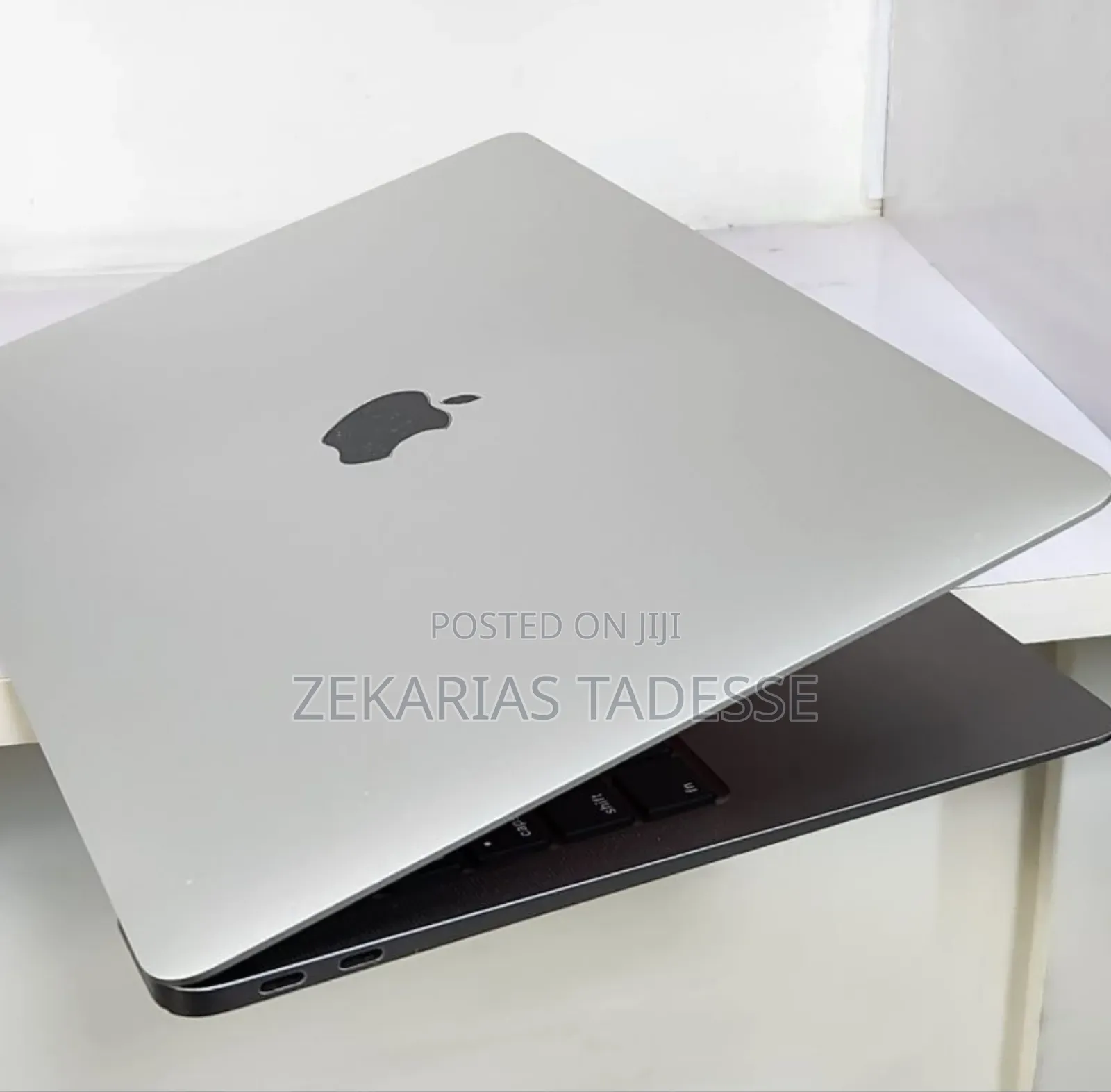 New Laptop Apple MacBook Air 2020 8GB Intel Core I5 SSD 256GB