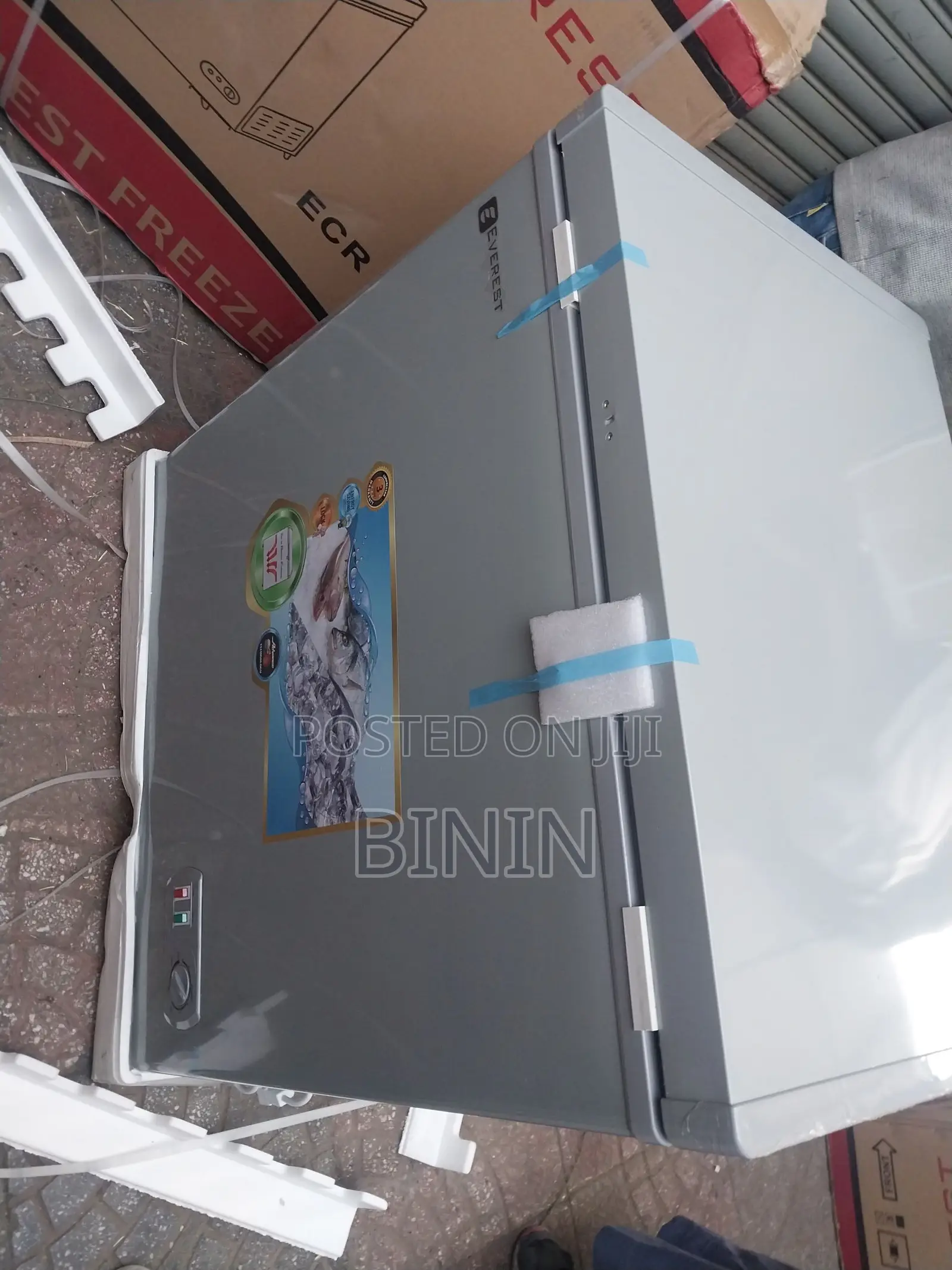 Chest Freezers 200-Litters Deliver