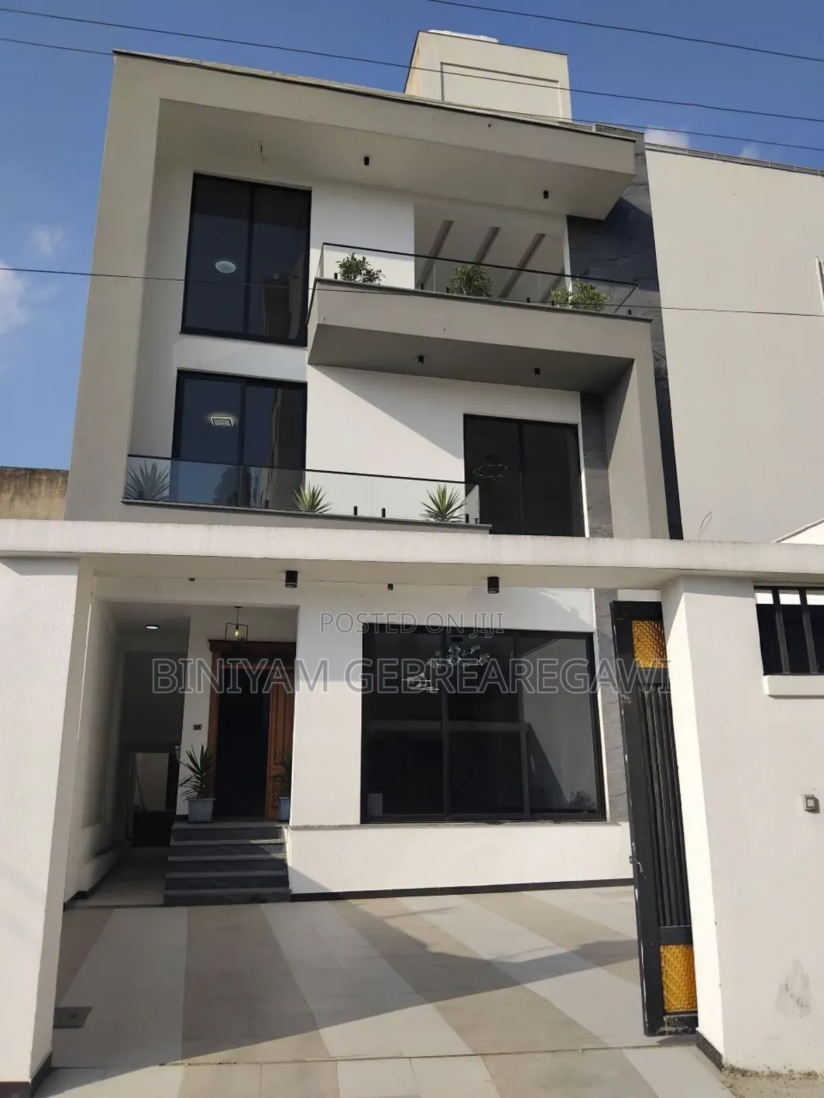 7bdrm House in G+2, Yeka for rent