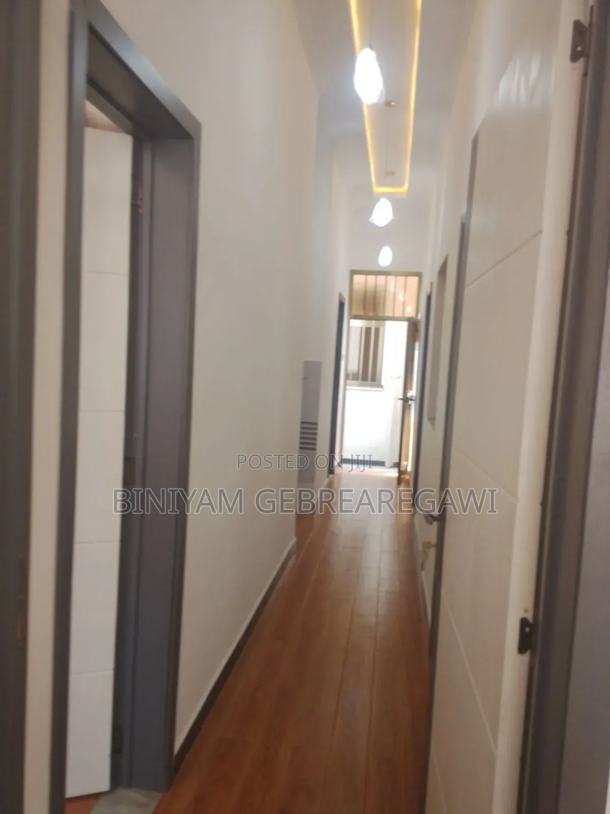 5bdrm Villa in Villa, Yeka for rent