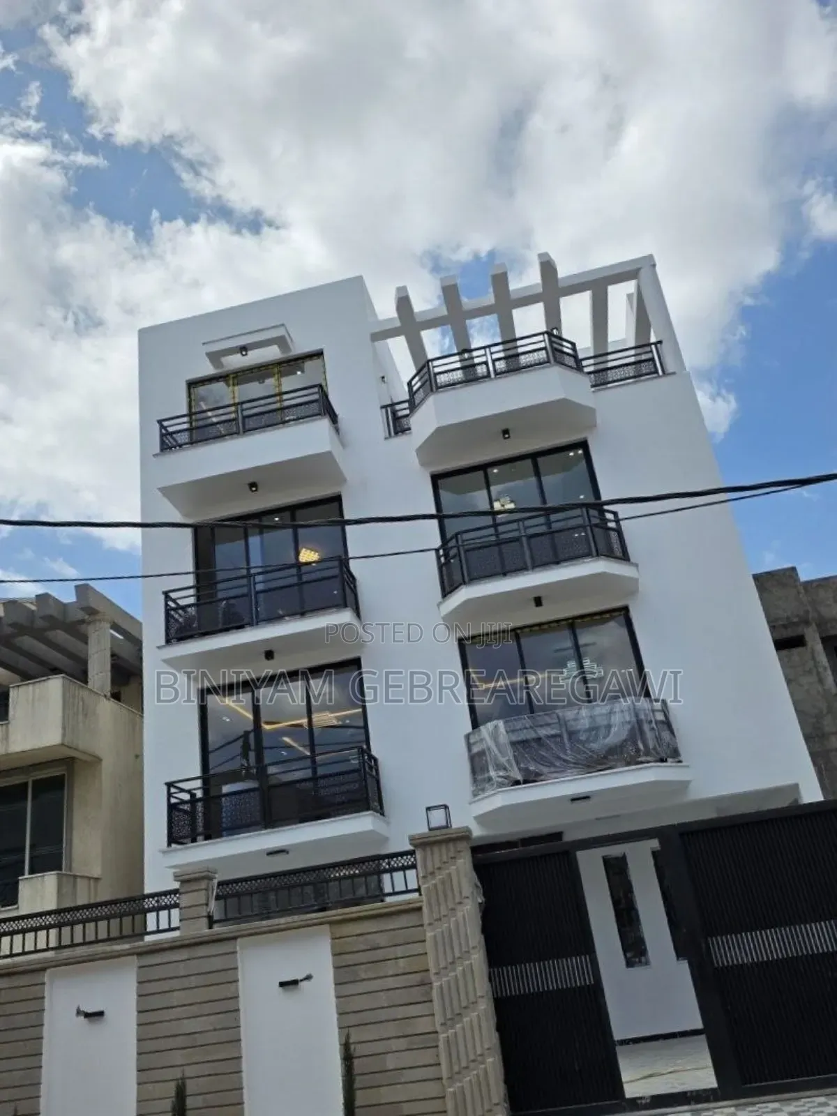 7bdrm House in G+2, Yeka for rent