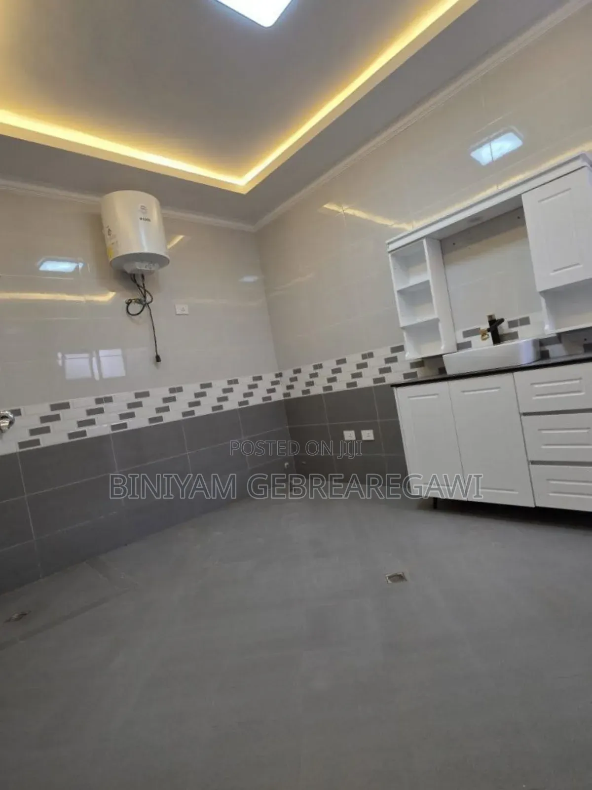 7bdrm House in G+2, Yeka for rent
