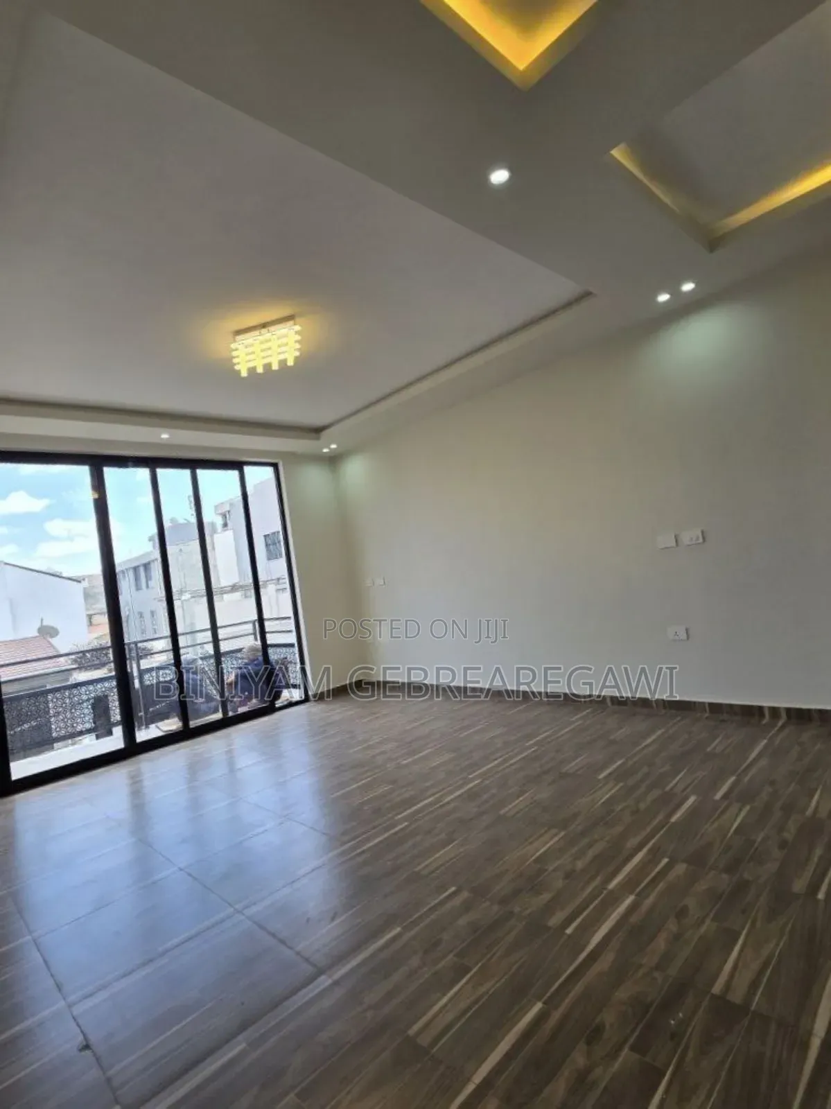 8bdrm House in G+2, Yeka for rent