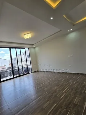 8bdrm House in G+2, Yeka for rent