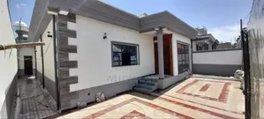 Furnished 6bdrm Villa in Bole for sale