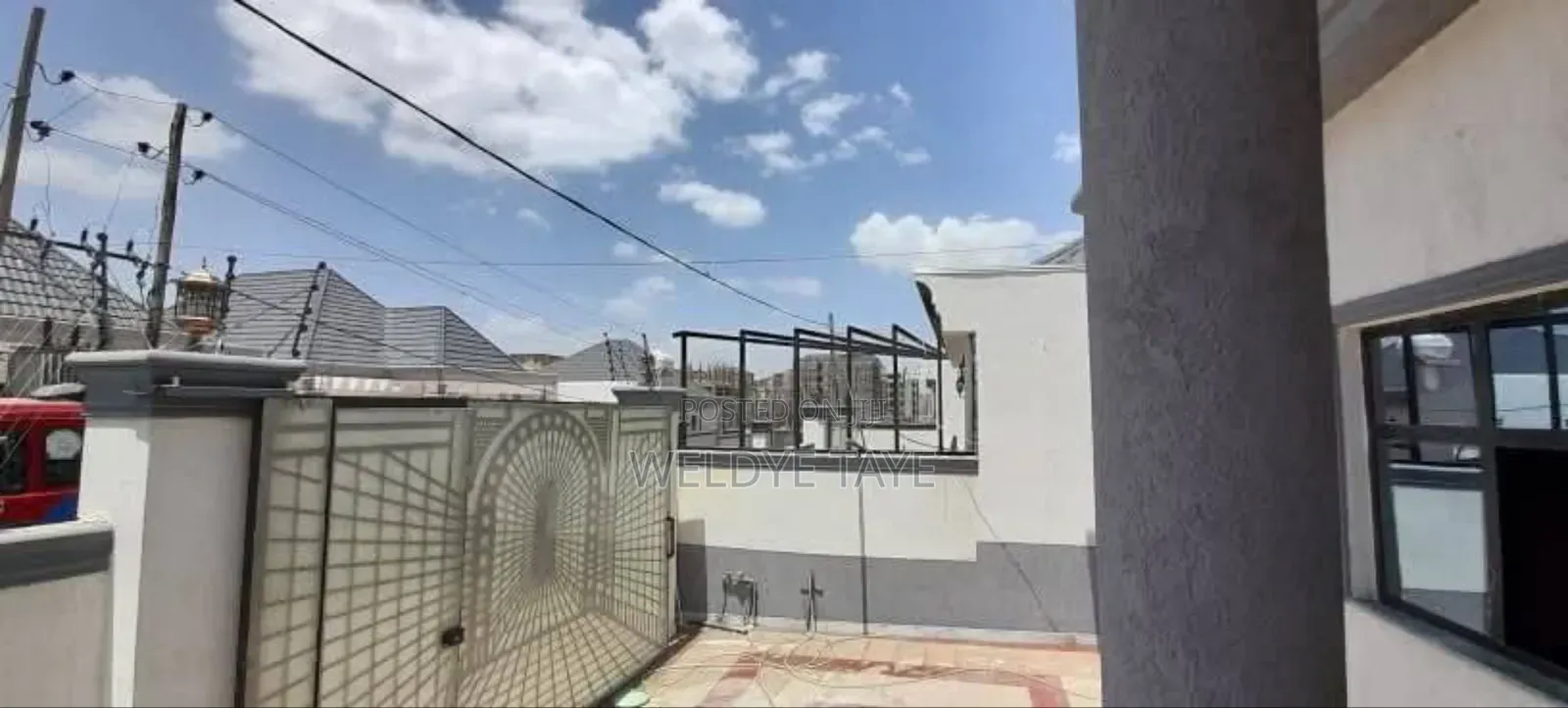 Furnished 6bdrm Villa in Bole for sale