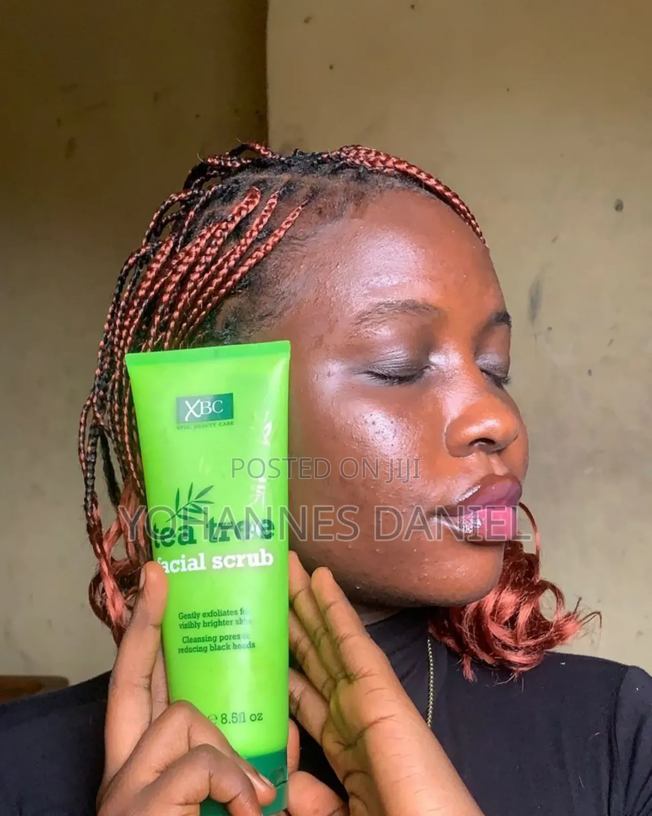 Tea Tree Facial Scrub