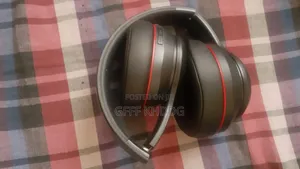 Photo - Headphones