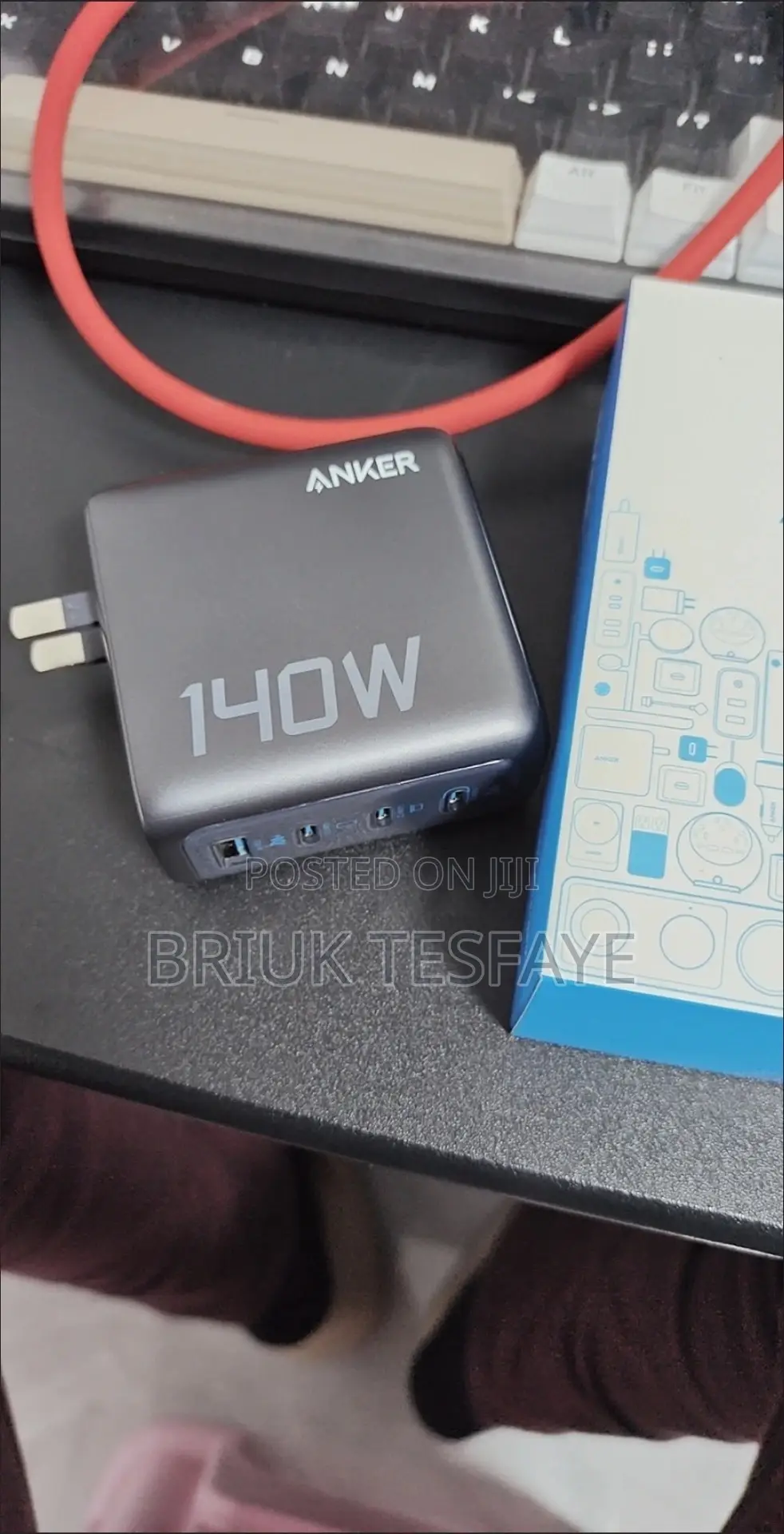 Anker 140 Watts Gan Charger With Screen