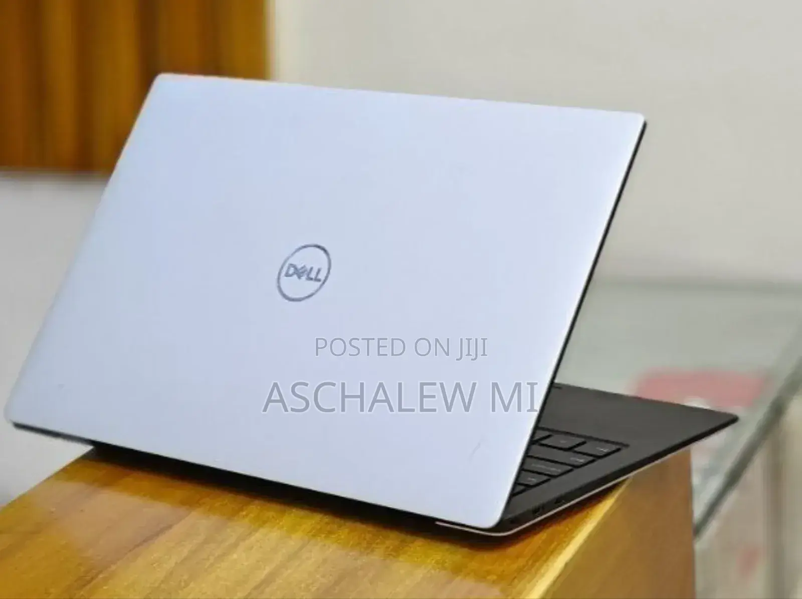 New Laptop Dell XPS 13 8GB Intel Core i5 SSD 512GB