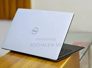 New Laptop Dell XPS 13 8GB Intel Core i5 SSD 512GB