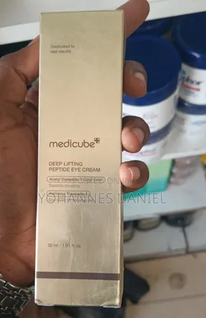 Medicube Deep Lifting Peptide Eye Cream