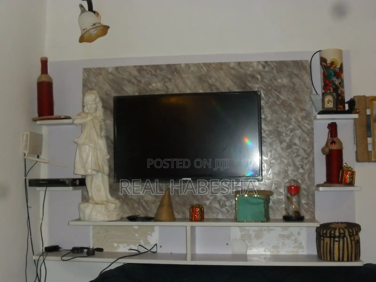 White Tv Stand