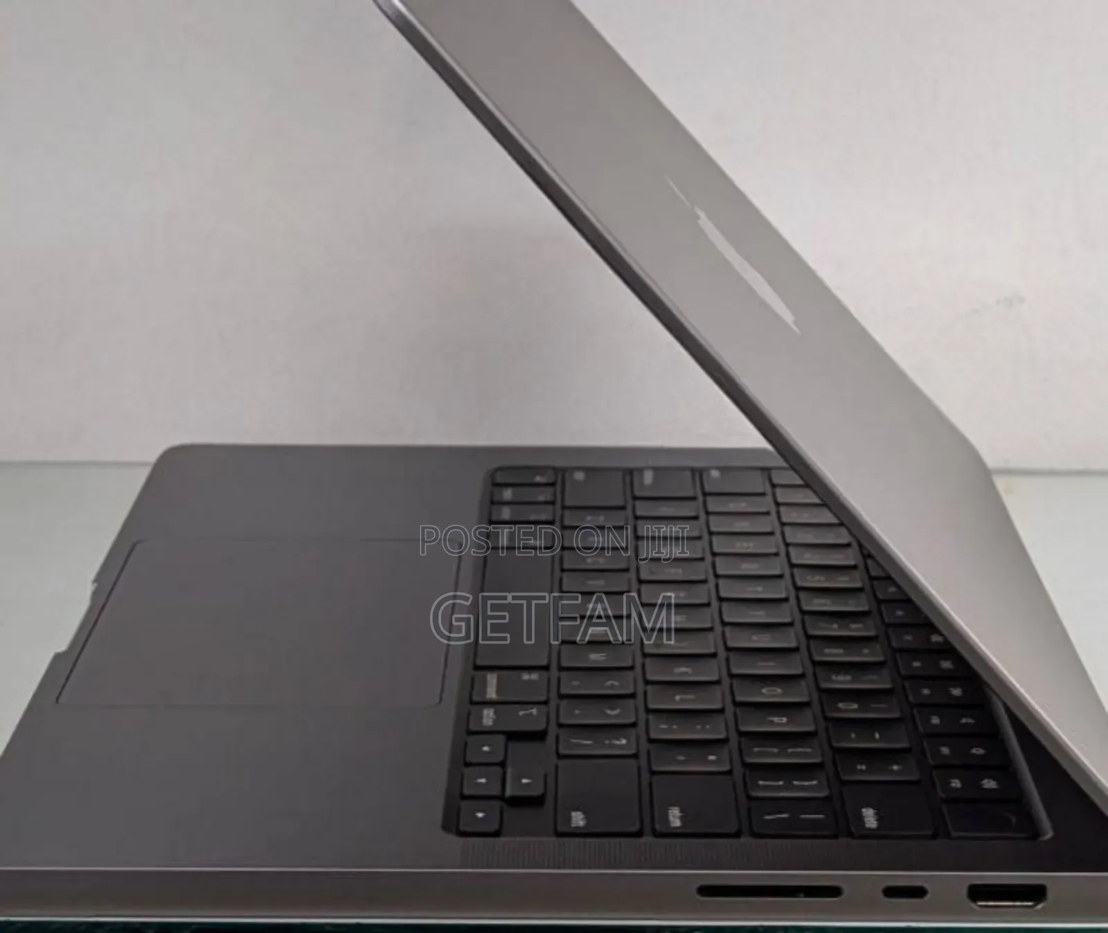 New Laptop Apple MacBook Pro M1 16GB Apple M1 SSD 1T