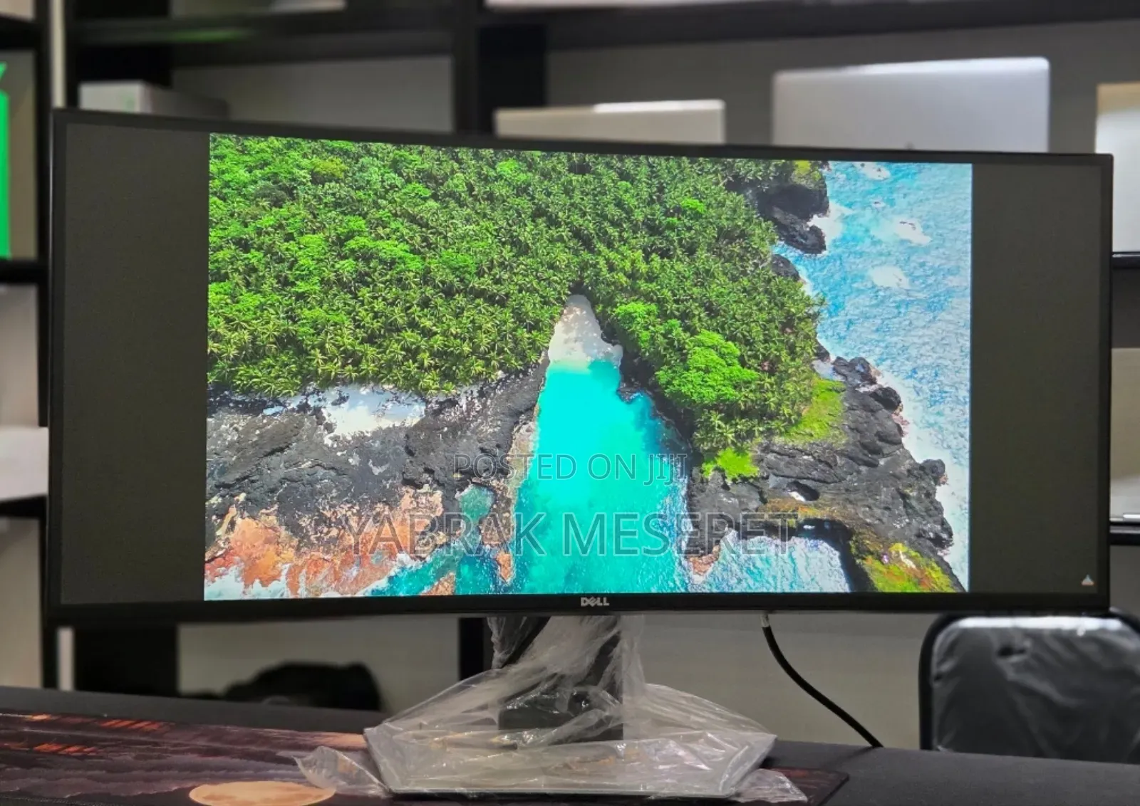 Dell 34” Curved Ultrawide QHD Gaming Monitor –