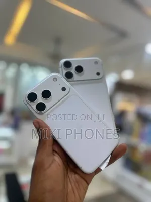 New Apple iPhone 17 Pro Max 256 GB White