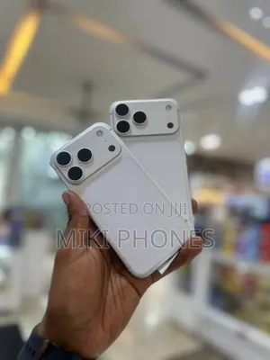 New Apple iPhone 17 Pro Max 256 GB White