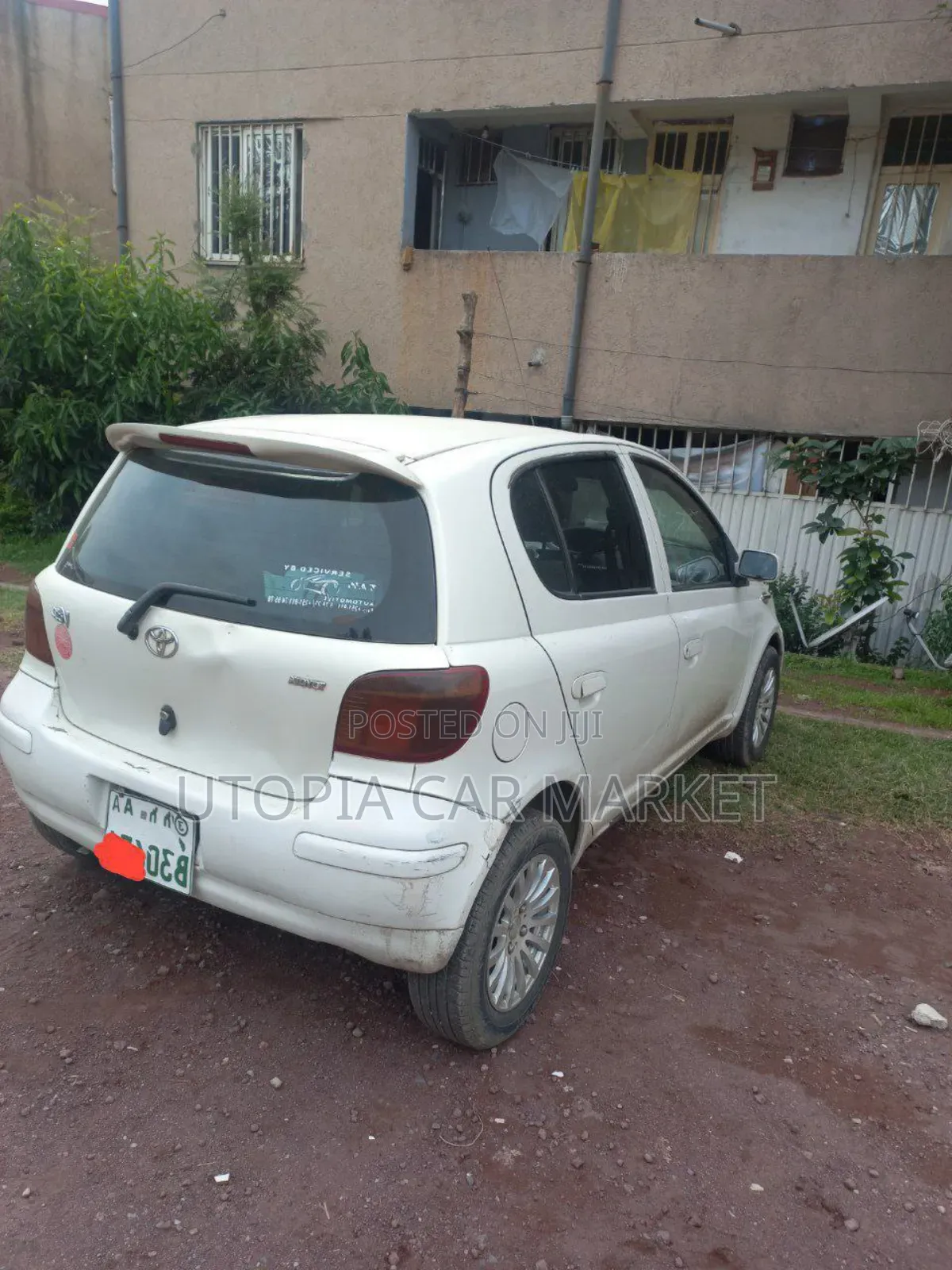 Toyota Vitz 2002 White