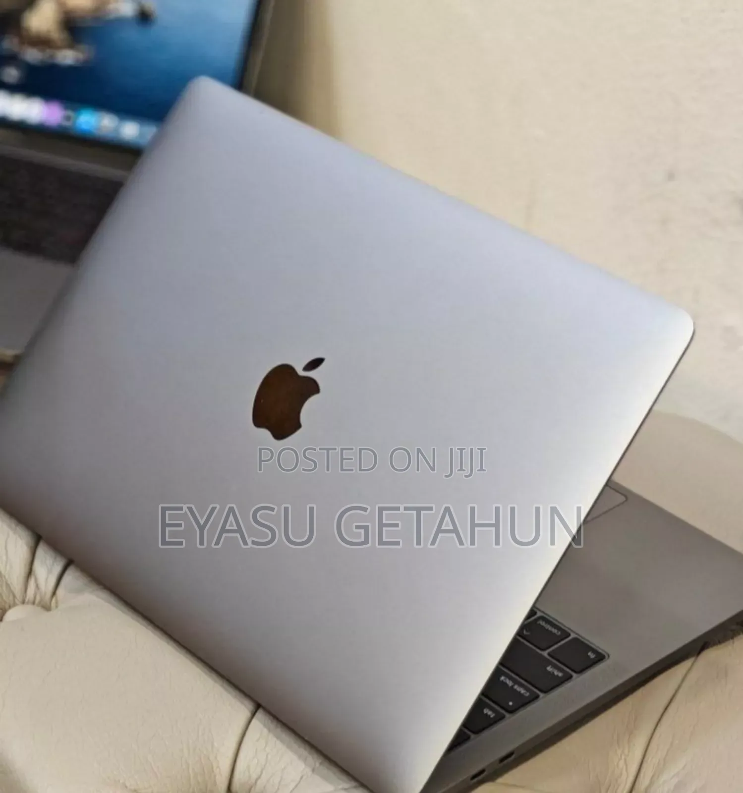 New Laptop Apple MacBook Pro 2019 16GB Intel Core I7 SSD 256GB