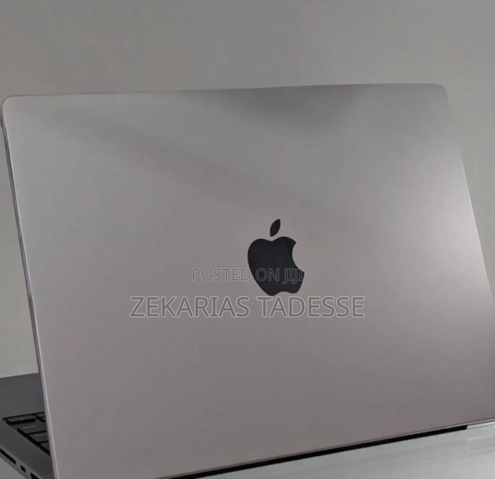 New Laptop Apple MacBook Pro M1 16GB Apple M1 Pro SSD 1T