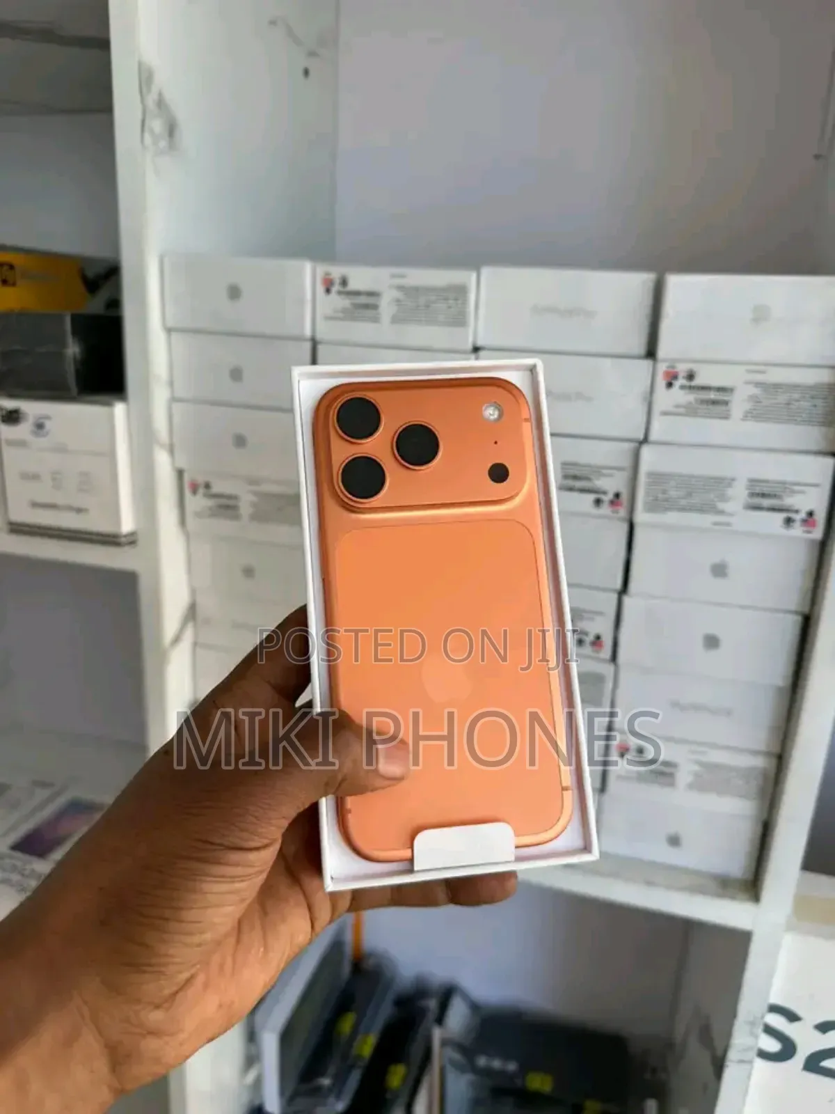 New Apple iPhone 17 Pro 256 GB Orange