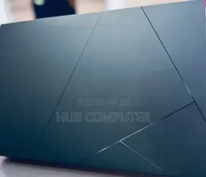 New Laptop Asus ZenBook 13 UX331UN 16GB Intel Core I7 SSD 512GB