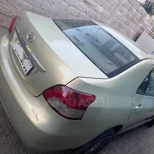 Toyota Yaris 1.0 VVT-i 2007 Gold