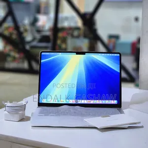 Photo - New Laptop Apple MacBook Air 2024 M3 13-Inch 16GB Apple M4 SSD 256GB