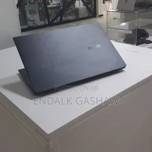 New Laptop Asus VivoBook 15 X505BA 16GB Intel Core I7 SSD 1T