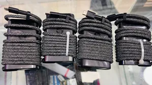 Photo - Type C Laptop 65w Adapter