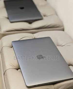 New Laptop Apple MacBook Pro 2019 16GB Intel Core I7 SSD 256GB