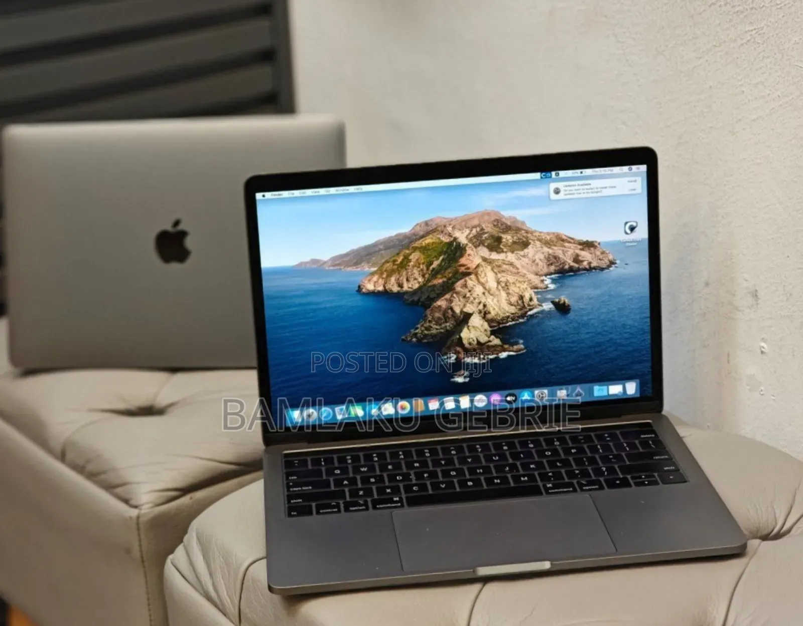 New Laptop Apple MacBook Pro 2019 16GB Intel Core I7 SSD 256GB