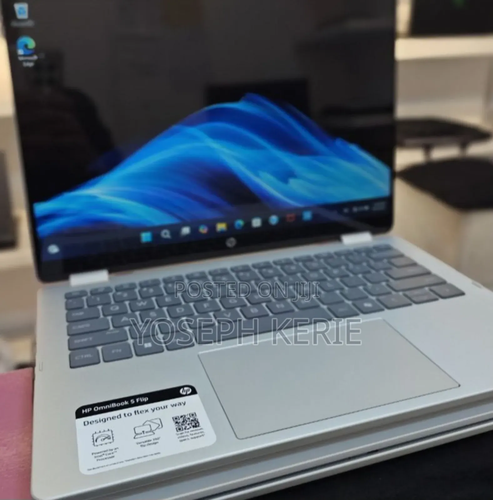 New Laptop HP OmniBook 5 Flip 8GB Intel Core 5 SSD 512GB