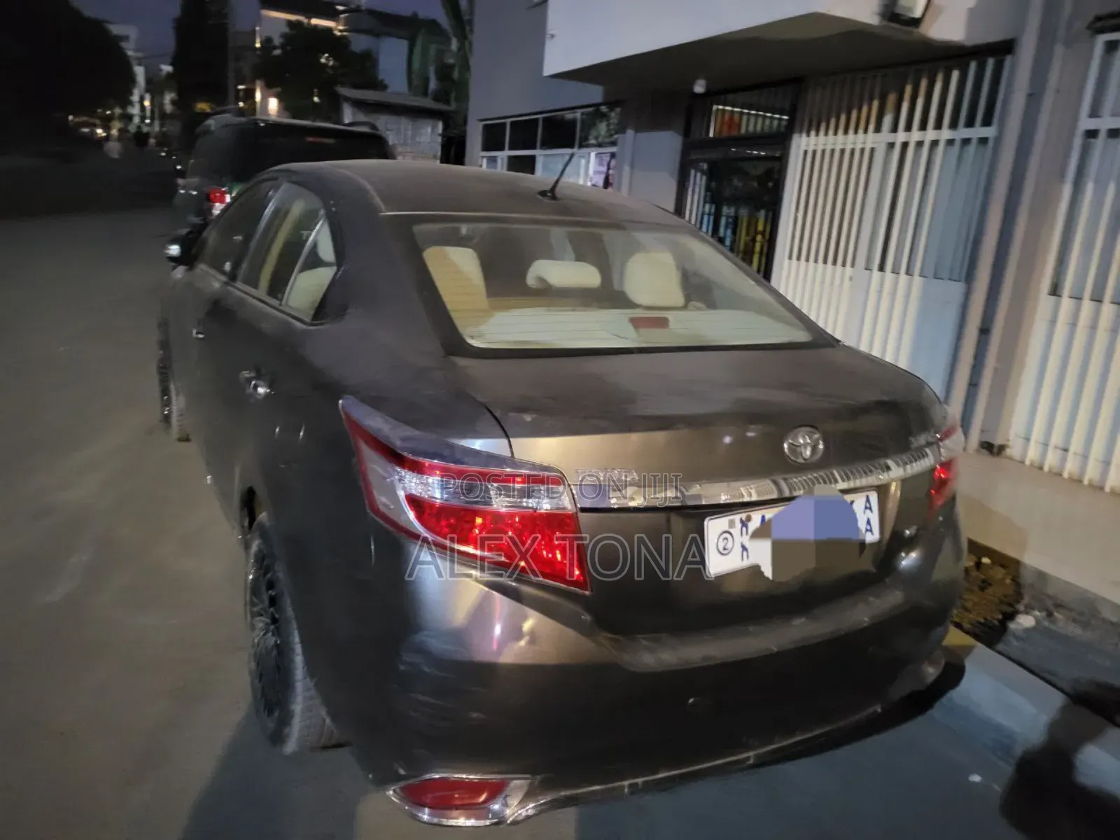 Toyota Yaris 2013 Gray