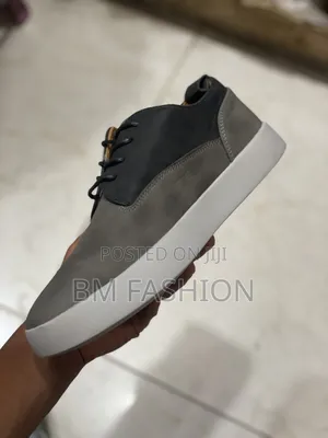 Original Timberland Men's Leather Shoes (With Free Delivery )