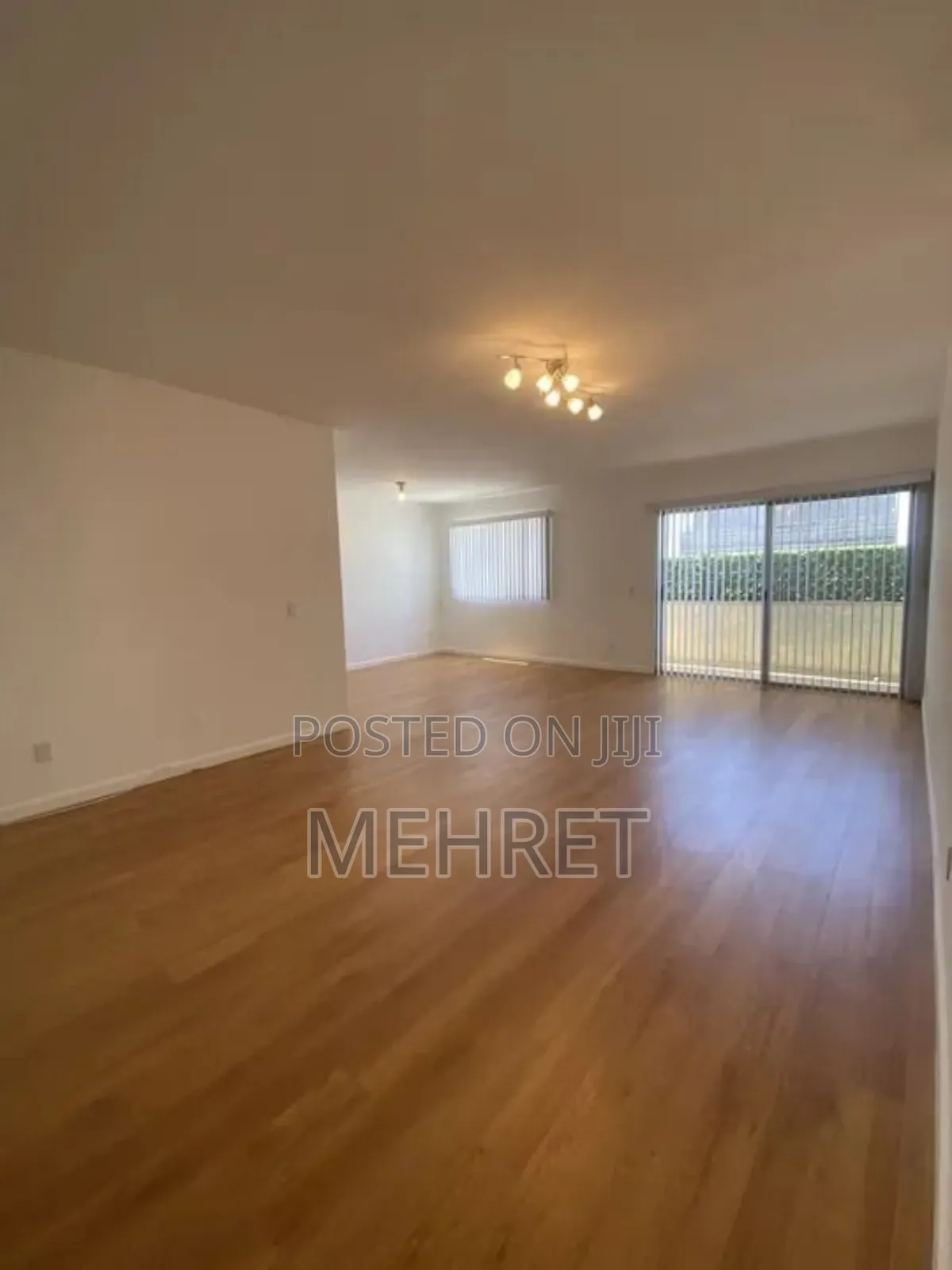 Furnished 2bdrm Apartment in ጃንቦ, Lideta for sale