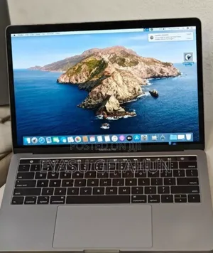 New Laptop Apple MacBook Pro 2019 16GB Intel Core I7 SSD 1T