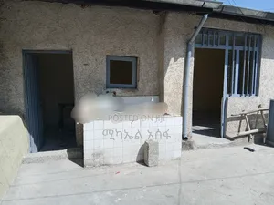 2bdrm House in Yeka for rent