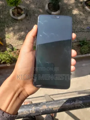 Photo - New OnePlus 6 128 GB Black