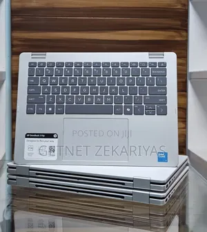 New Laptop HP OmniBook 5 Flip 8GB Intel Core 5 SSD 512GB