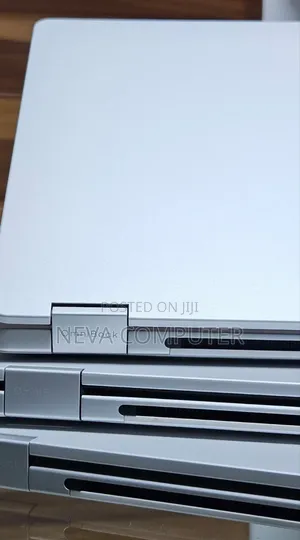 New Laptop HP OmniBook 5 Flip 8GB Intel Core I5 SSD 512GB