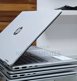 New Laptop HP OmniBook 5 Flip 8GB Intel Core I5 SSD 512GB