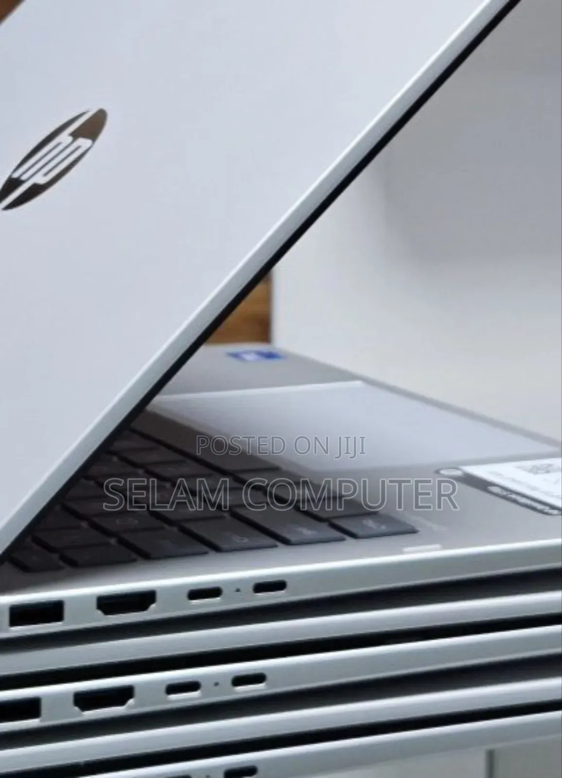 New Laptop HP OmniBook 5 16" 8GB Intel Core I5 SSD 512GB