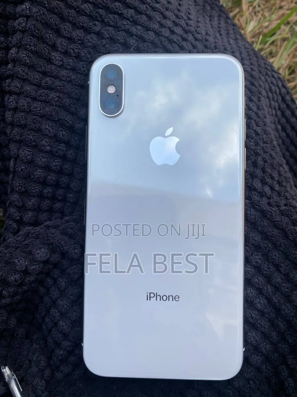 Apple iPhone X 64 GB White