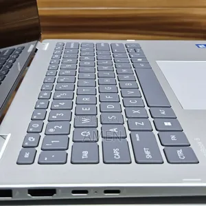 New Laptop HP OmniBook 5 Flip 8GB Intel Core 5 SSD 512GB