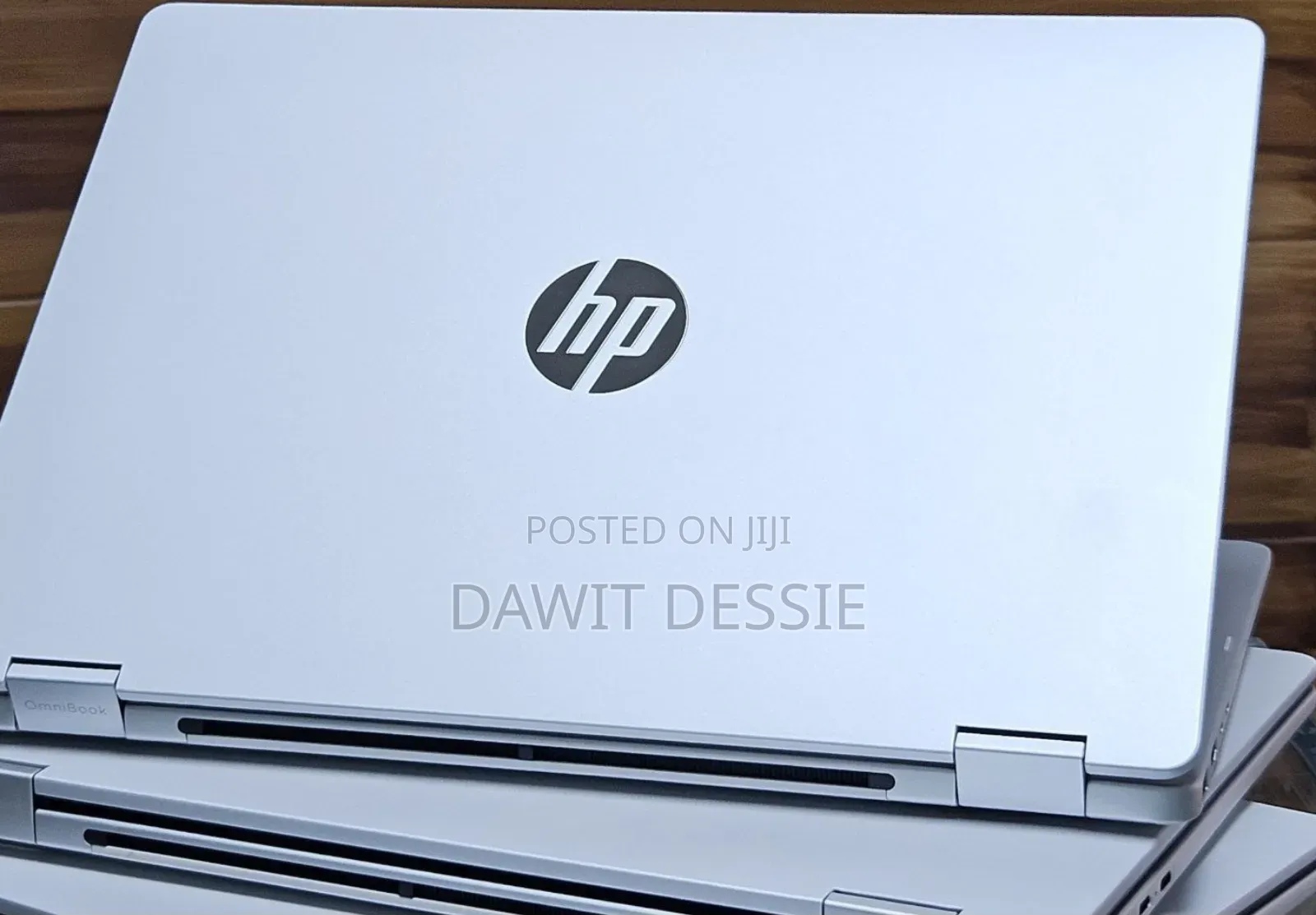 New Laptop HP OmniBook 5 Flip 8GB Intel Core 5 SSD 512GB